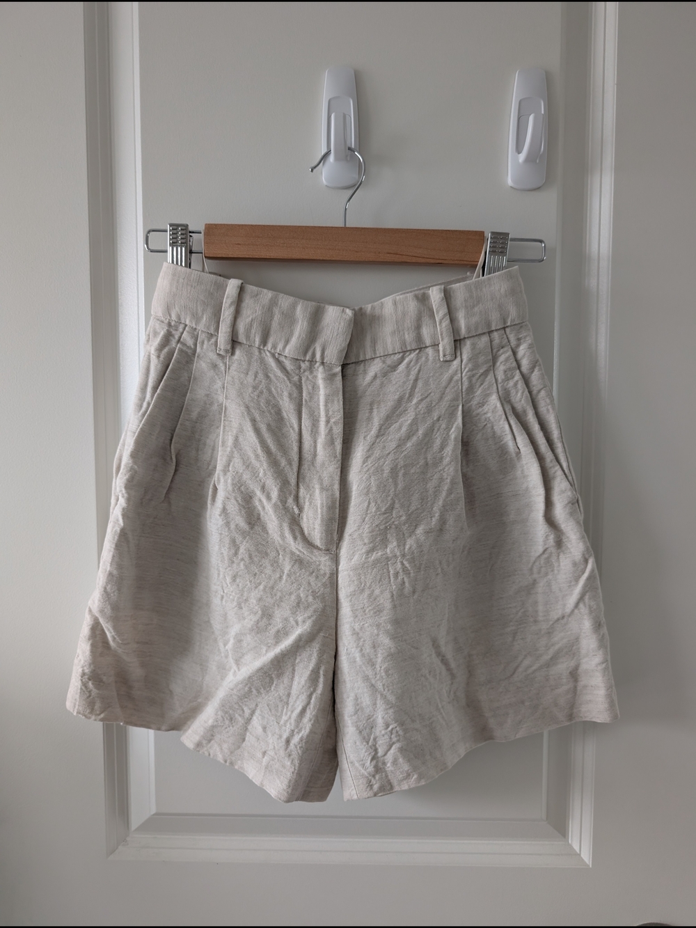 Aritzia Wilfred - Linen Effortless Short - Natural Ecru